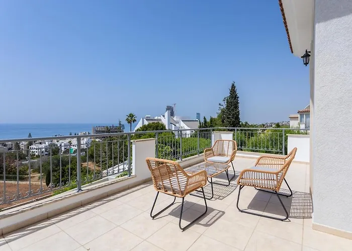 Luxury Seaview Pool Jacuzzi Sauna Villa *