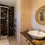 Luxury Seaview Pool Jacuzzi Sauna Villa