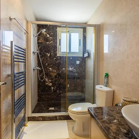 Luxury Seaview Pool Jacuzzi Sauna