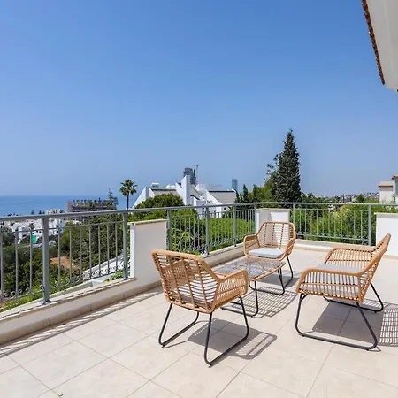 Luxury Seaview Pool Jacuzzi Sauna Willa *