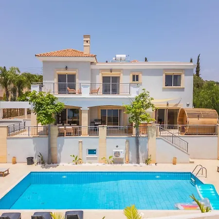 Luxury Seaview Pool Jacuzzi Sauna *