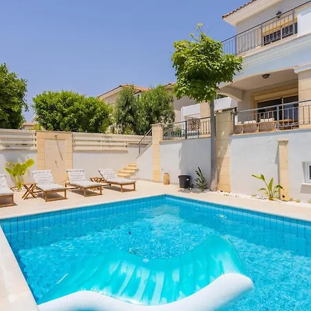 Luxury Seaview Pool Jacuzzi Sauna 레메소스